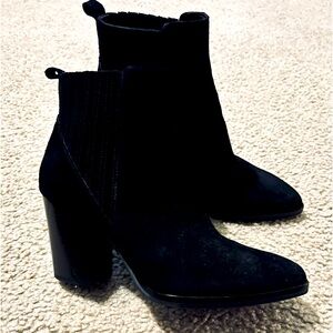 Marc Fisher  Suede Western Black  Ankle Boots 6.5